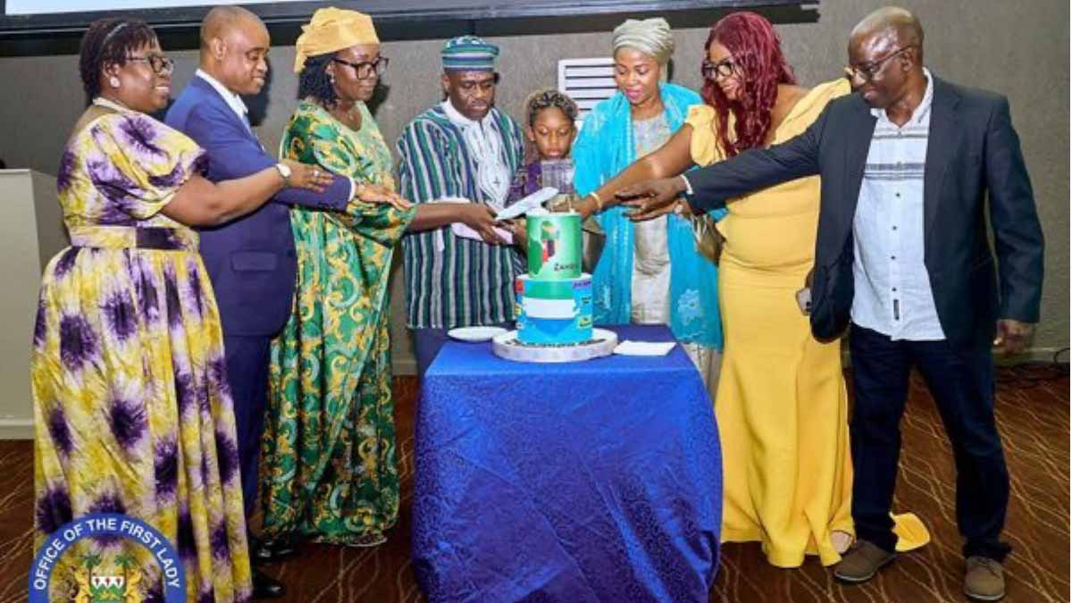 First Lady honors UNAIDS Director at farewell dinner